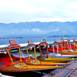 Kashmir Holiday with Airfare from Delhi
