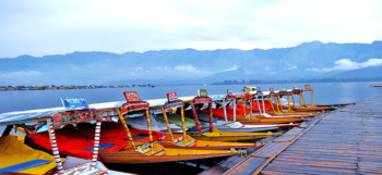 Kashmir Holiday with Airfare from Delhi