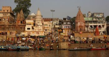 Kashi Tour Package