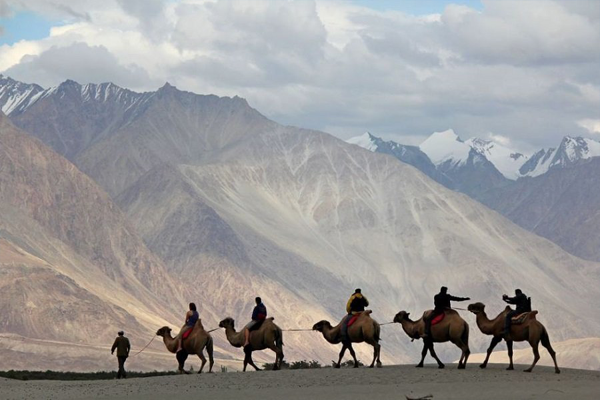 Leh Ladakh Tour Packages from Thane